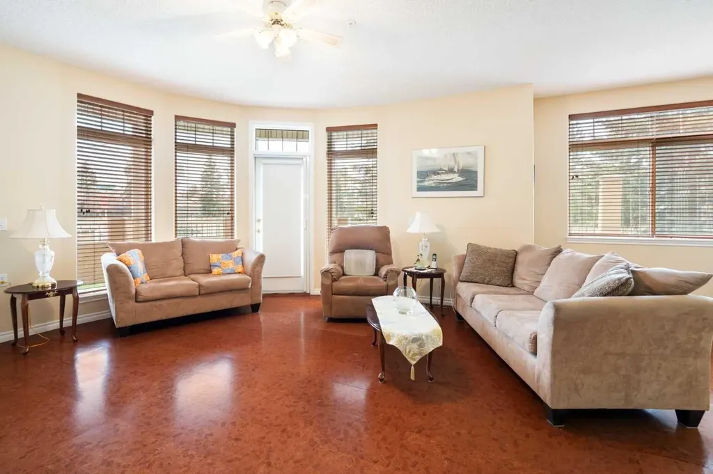 2107 Patterson View SW Calgary AB T3H 3J9