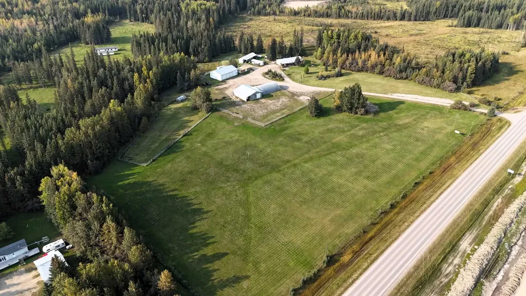 53412 Highway 748 East Rural Yellowhead County AB T7E 3S9