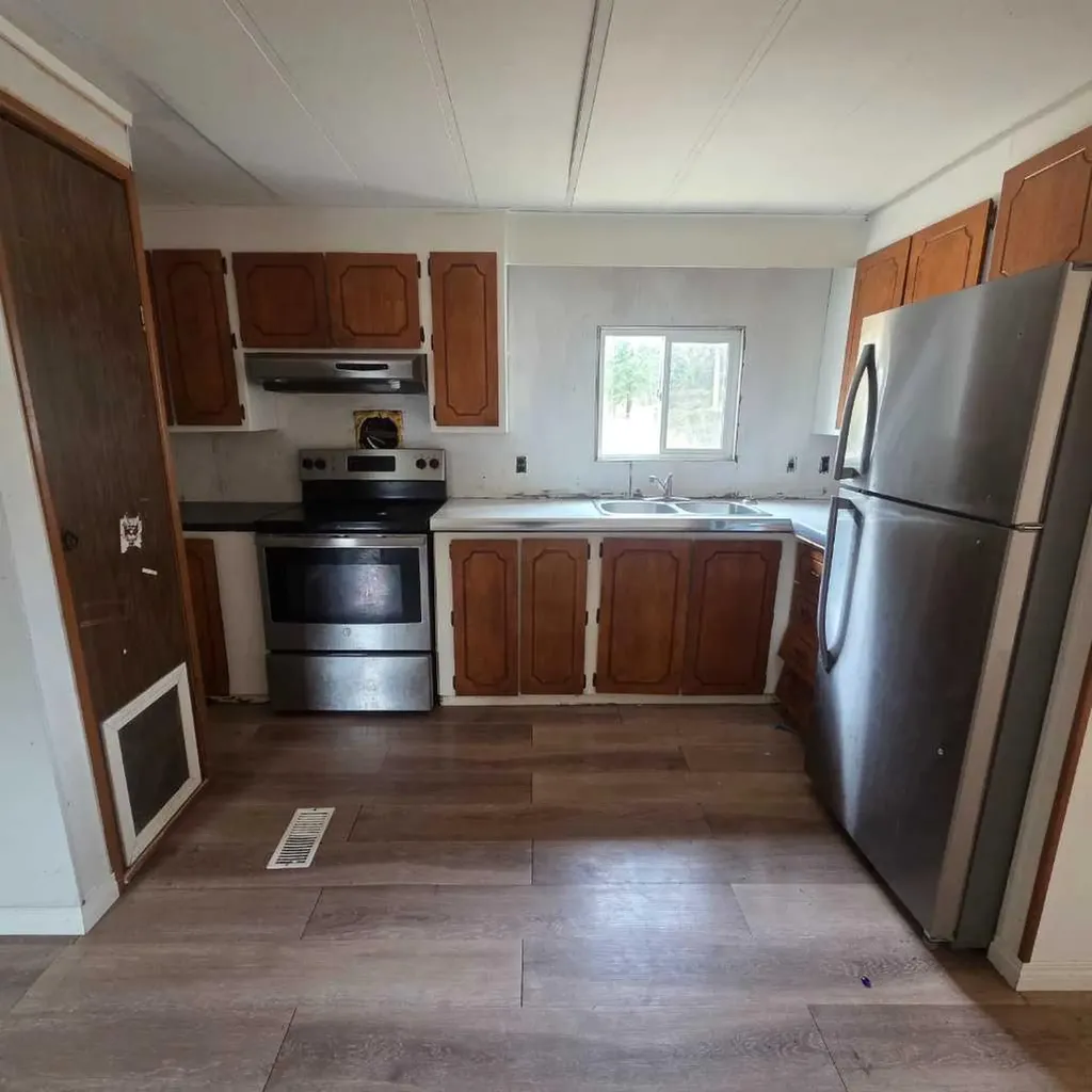 53412 Highway 748 East Rural Yellowhead County AB T7E 3S9
