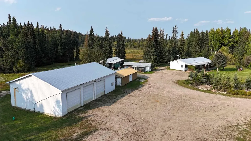 53412 Highway 748 East Rural Yellowhead County AB T7E 3S9