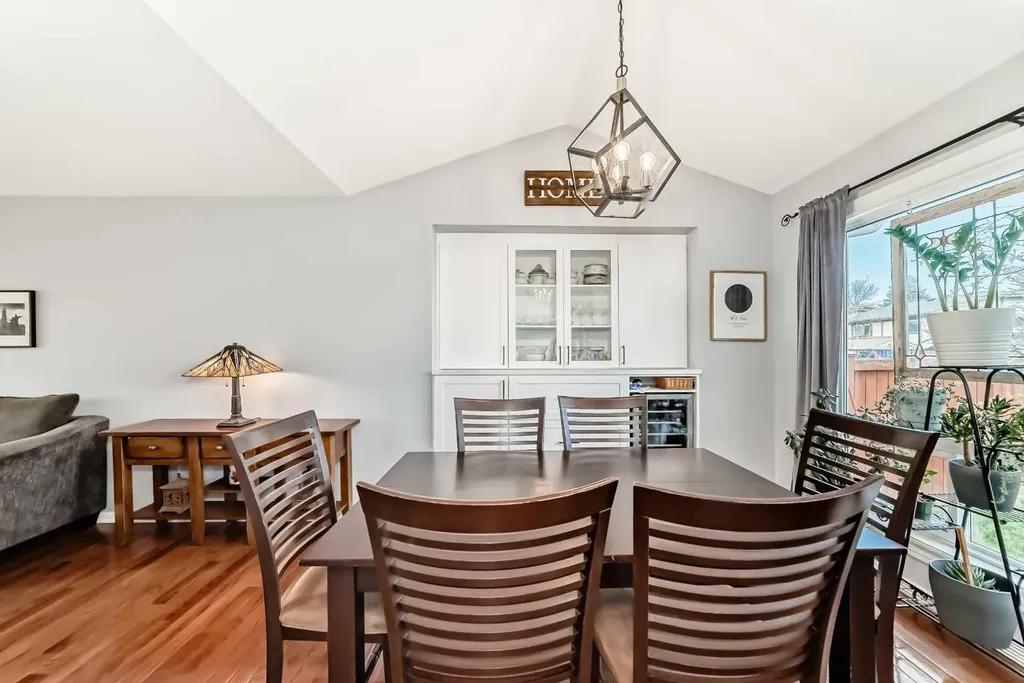 75 Sunmount Crescent SE Calgary AB T2X2G3
