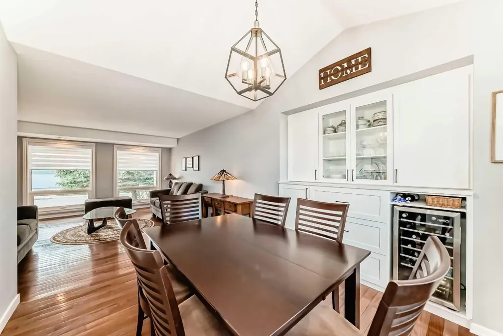 75 Sunmount Crescent SE Calgary AB T2X2G3