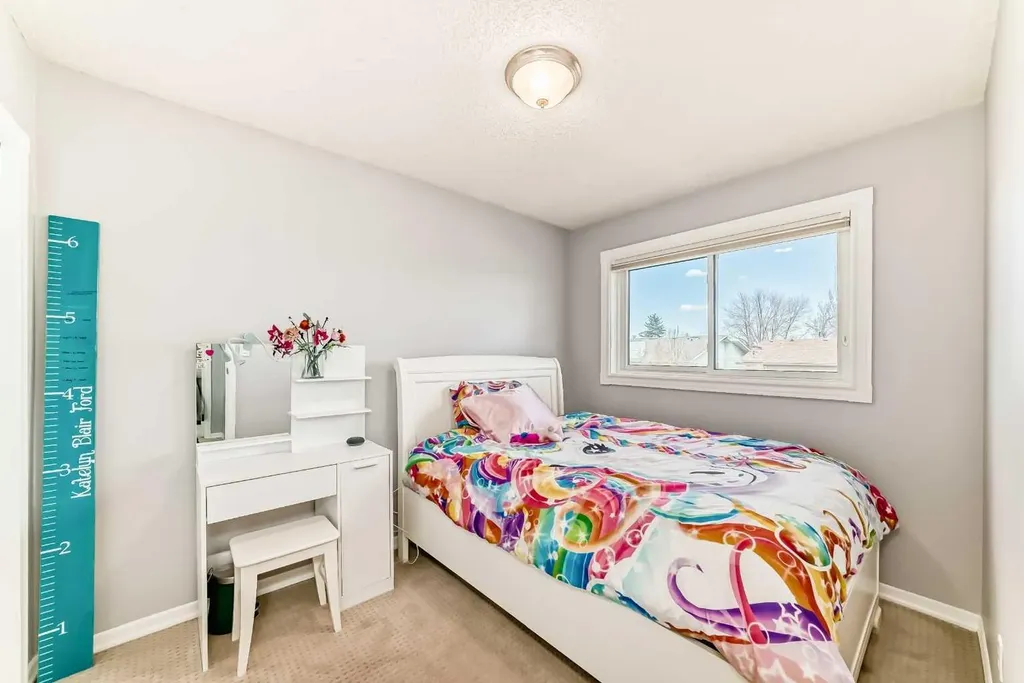 75 Sunmount Crescent SE Calgary AB T2X2G3