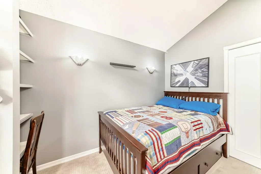 75 Sunmount Crescent SE Calgary AB T2X2G3