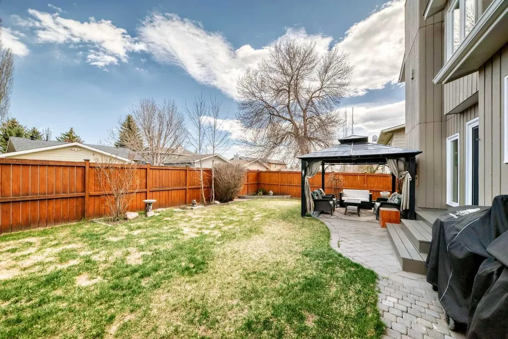 75 Sunmount Crescent SE Calgary AB T2X2G3