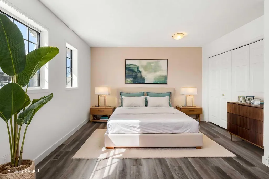 52 Kingsland Court SW Calgary AB T2V0S2