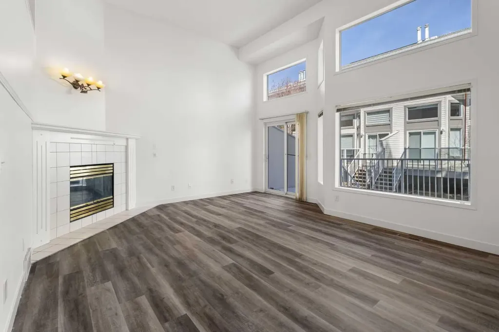52 Kingsland Court SW Calgary AB T2V0S2