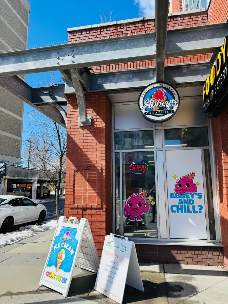 1102 3 Avenue NW Calgary AB T2N 4J3