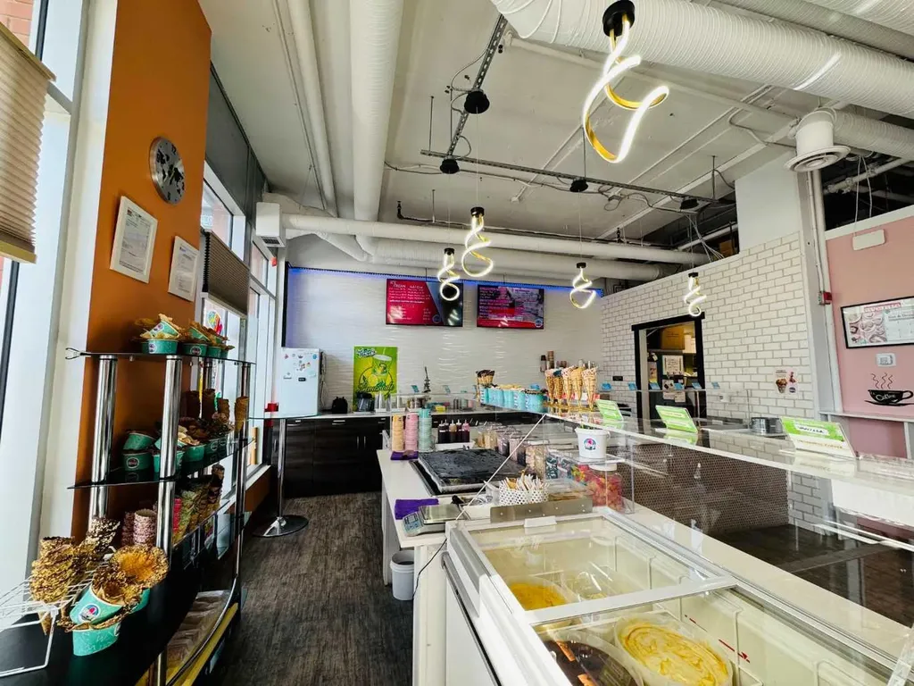 1102 3 Avenue NW Calgary AB T2N 4J3