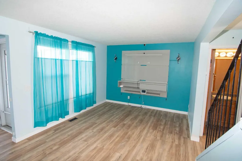100 Pennsylvania Road SE Calgary AB T2A 4Y8