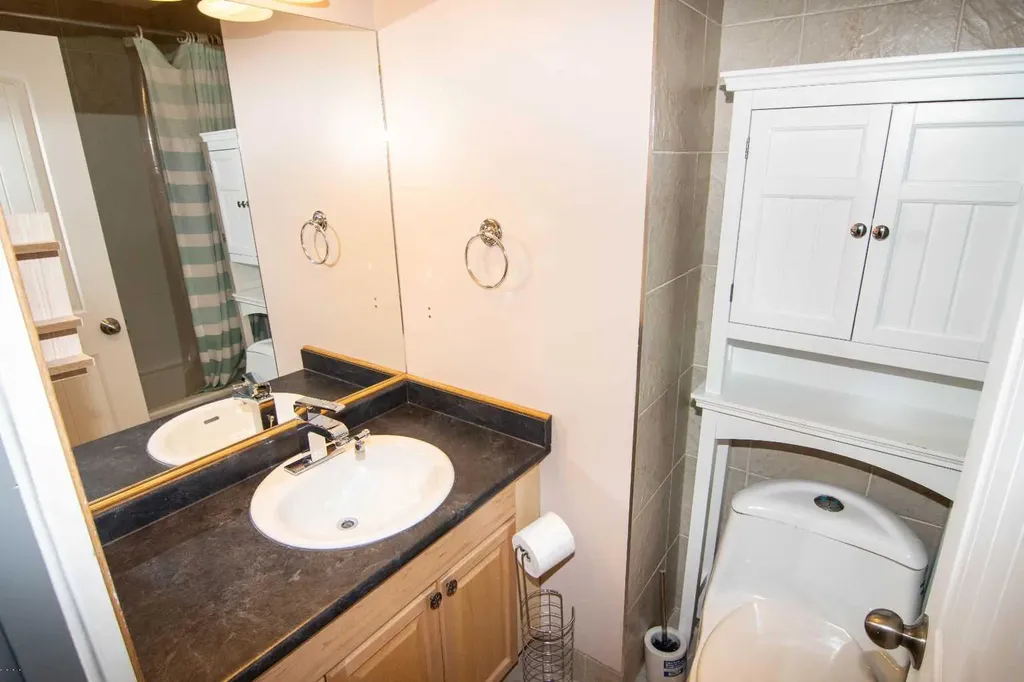100 Pennsylvania Road SE Calgary AB T2A 4Y8