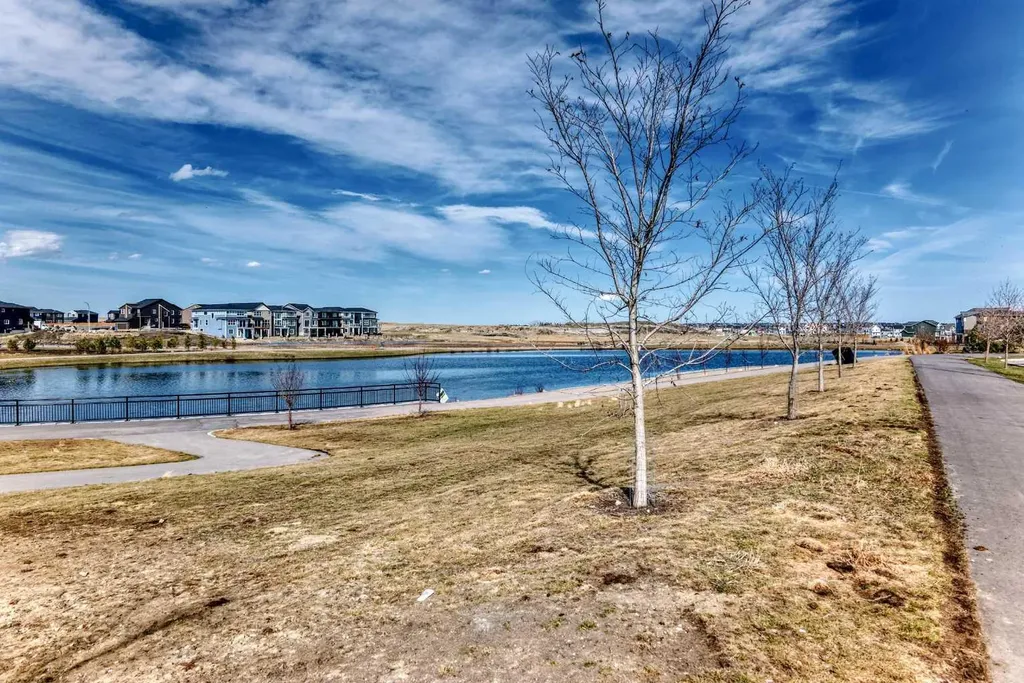 121 Ambleside Heath NW Calgary AB T3P1S4