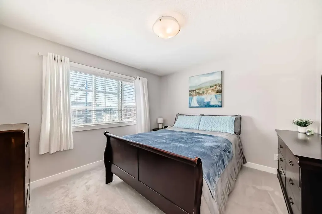 1016 Lanark Boulevard SE Airdrie AB T4A 3L6