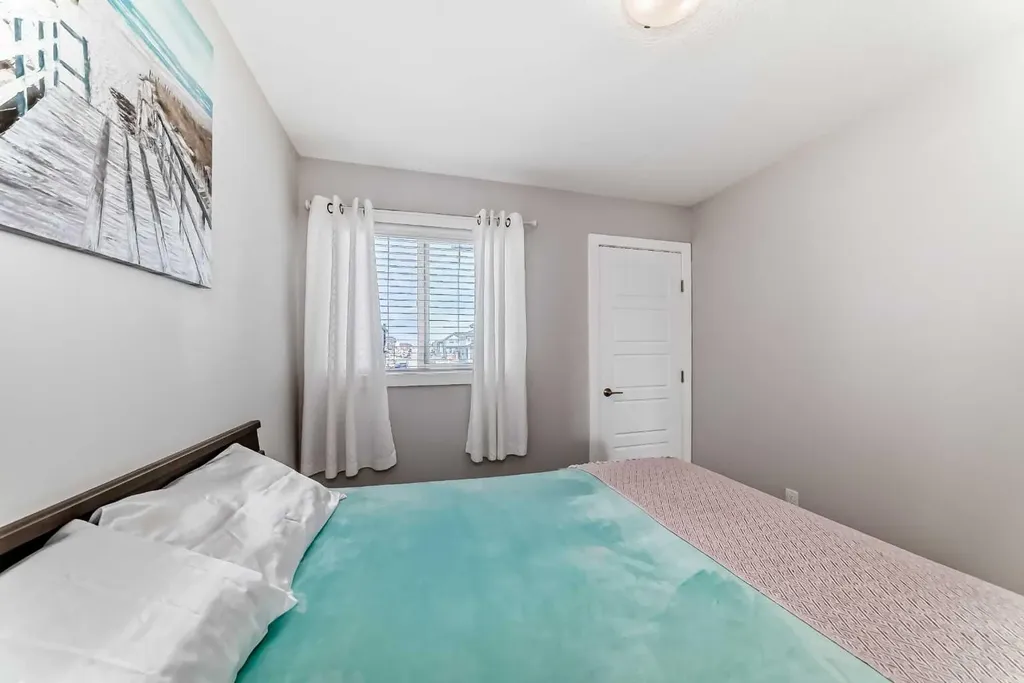 1016 Lanark Boulevard SE Airdrie AB T4A 3L6