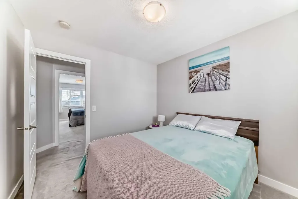1016 Lanark Boulevard SE Airdrie AB T4A 3L6