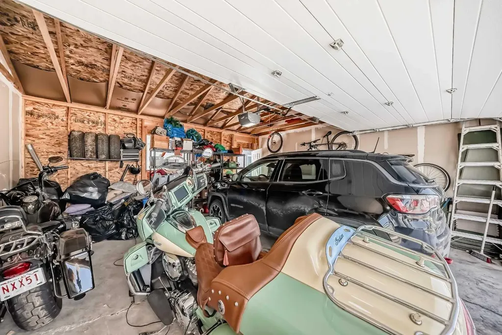 1016 Lanark Boulevard SE Airdrie AB T4A 3L6