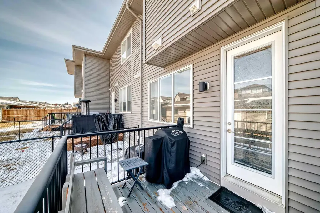 1016 Lanark Boulevard SE Airdrie AB T4A 3L6