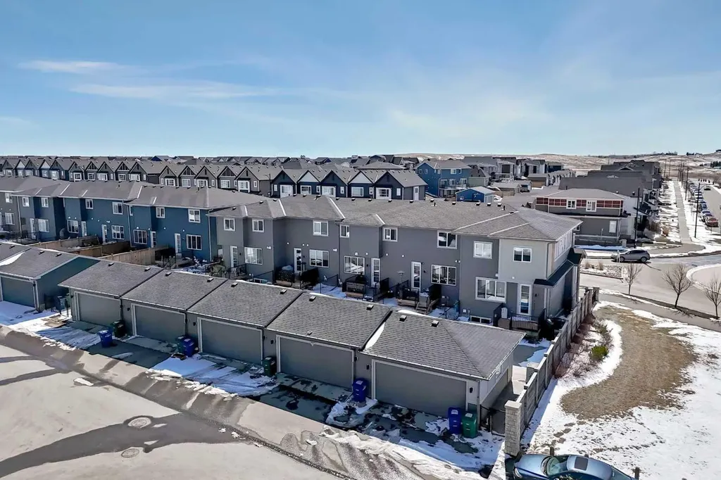1016 Lanark Boulevard SE Airdrie AB T4A 3L6