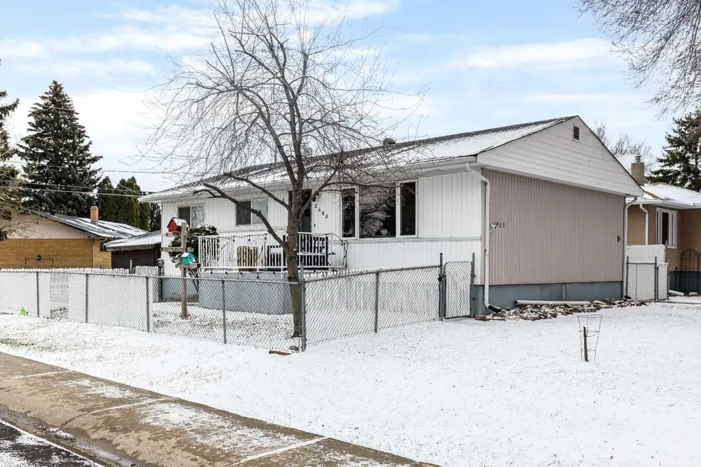 2405 16 Avenue SE Medicine Hat AB T1A 3T5