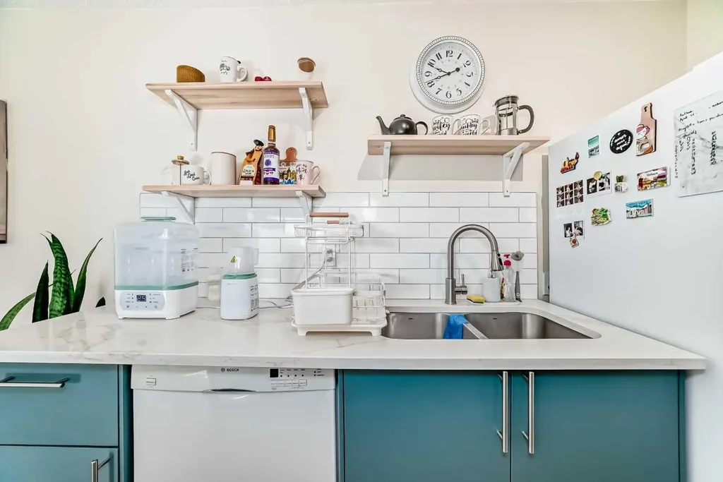 520 Cedar Crescent SW Calgary AB T3C 2Y8
