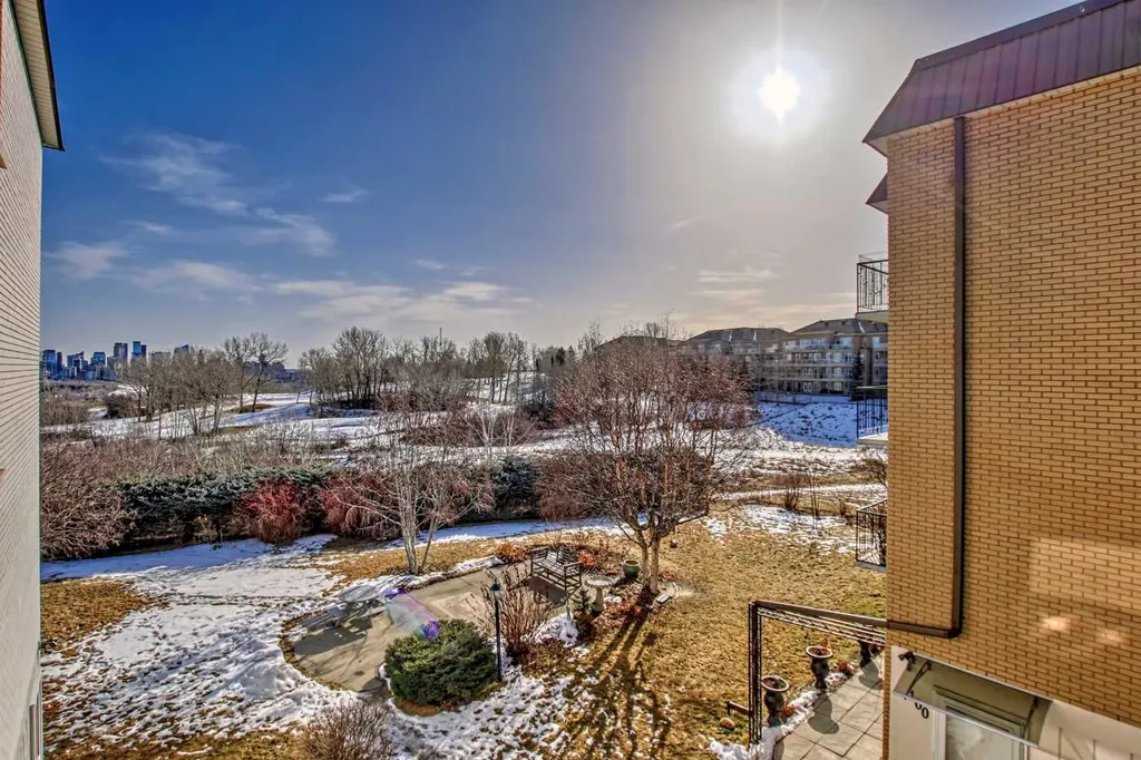 520 Cedar Crescent SW Calgary AB T3C 2Y8