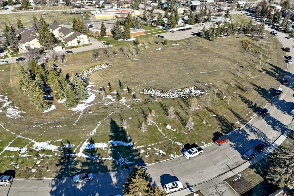 520 Cedar Crescent SW Calgary AB T3C 2Y8