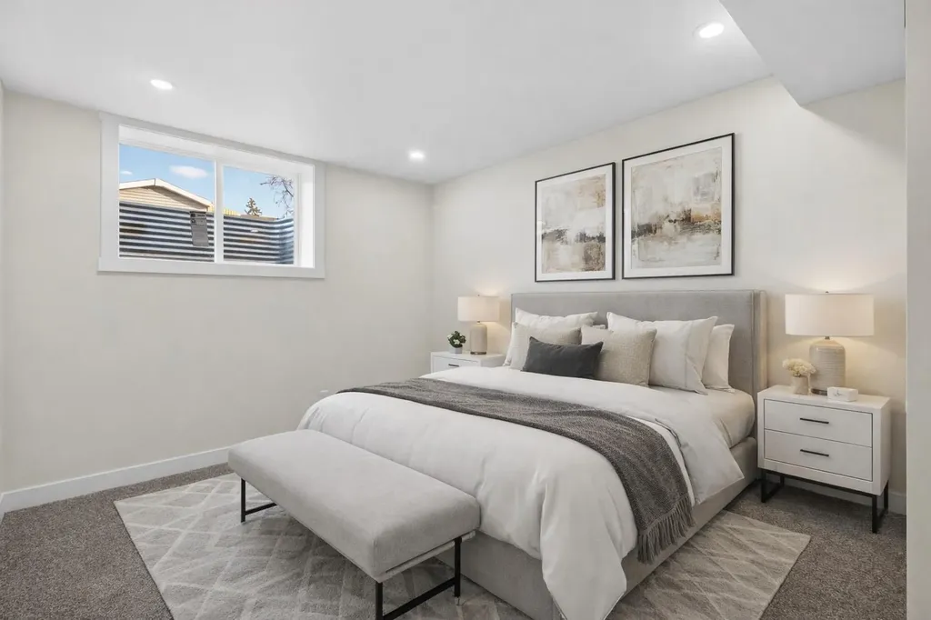 203 Lynnover Place SE Calgary AB T2C 1L5