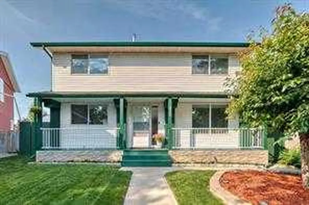 420 Whitehorn Place NE Calgary AB T1Y2B1