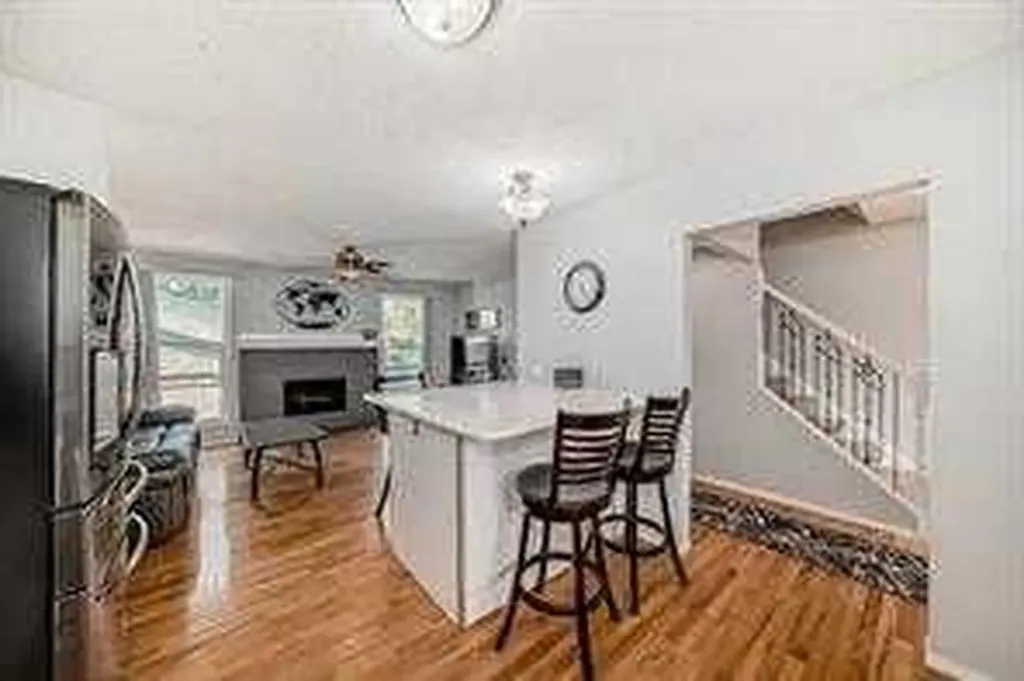420 Whitehorn Place NE Calgary AB T1Y2B1