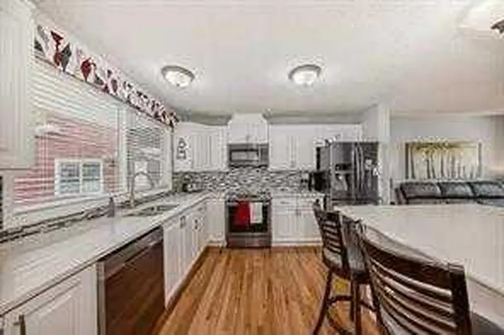 420 Whitehorn Place NE Calgary AB T1Y2B1