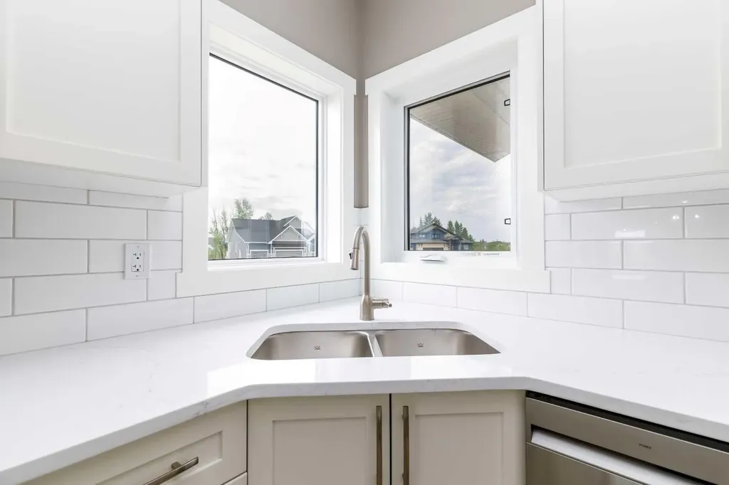 52 Everson Close Red Deer AB T4P 3H8