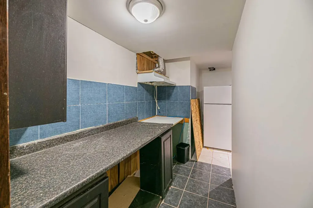 64 Castledale Crescent NE Calgary AB T3J 1X4