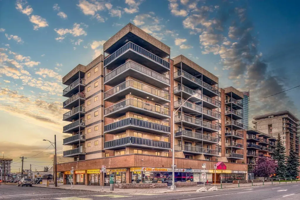 1334 12 Avenue SW Calgary AB T3C 3R9