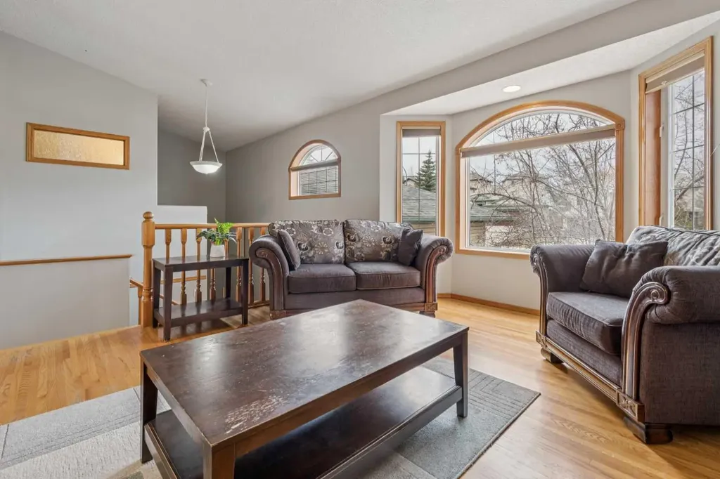 10 Bow Ridge Lane Cochrane AB T4C 1T6