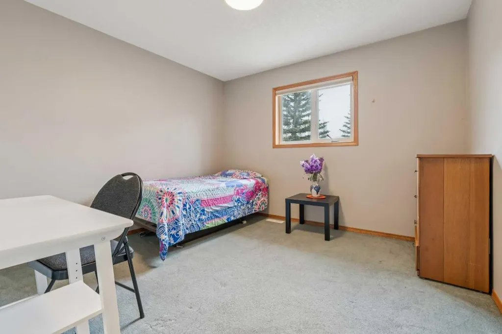 10 Bow Ridge Lane Cochrane AB T4C 1T6