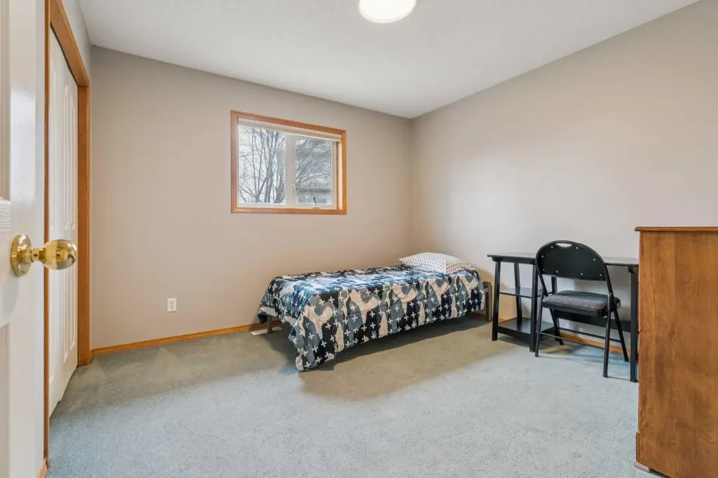 10 Bow Ridge Lane Cochrane AB T4C 1T6