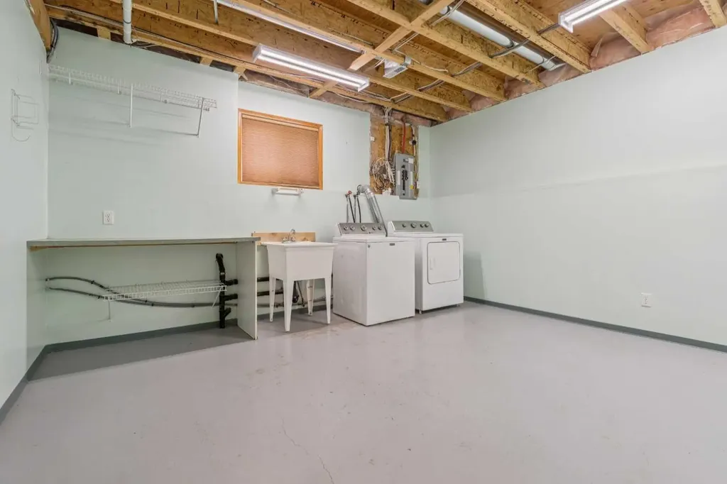 10 Bow Ridge Lane Cochrane AB T4C 1T6