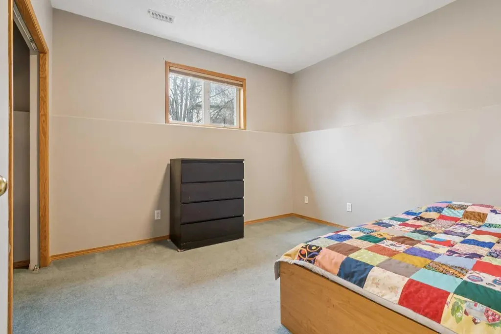 10 Bow Ridge Lane Cochrane AB T4C 1T6