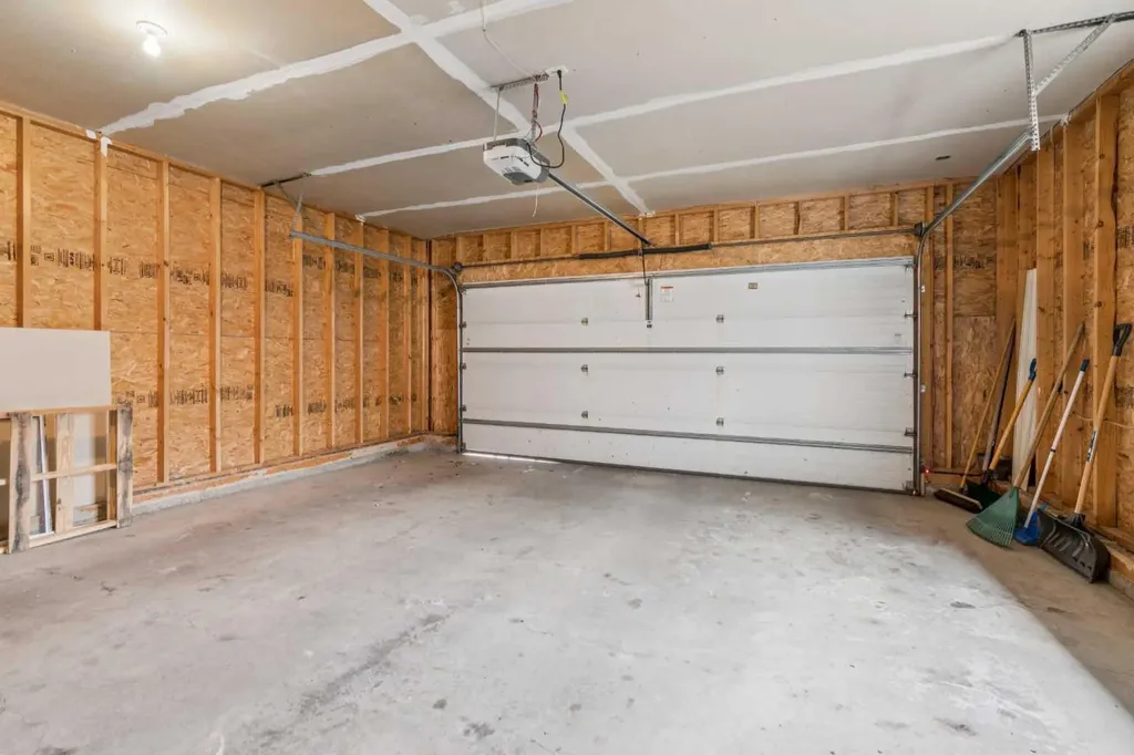 10 Bow Ridge Lane Cochrane AB T4C 1T6