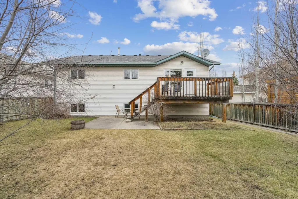 10 Bow Ridge Lane Cochrane AB T4C 1T6