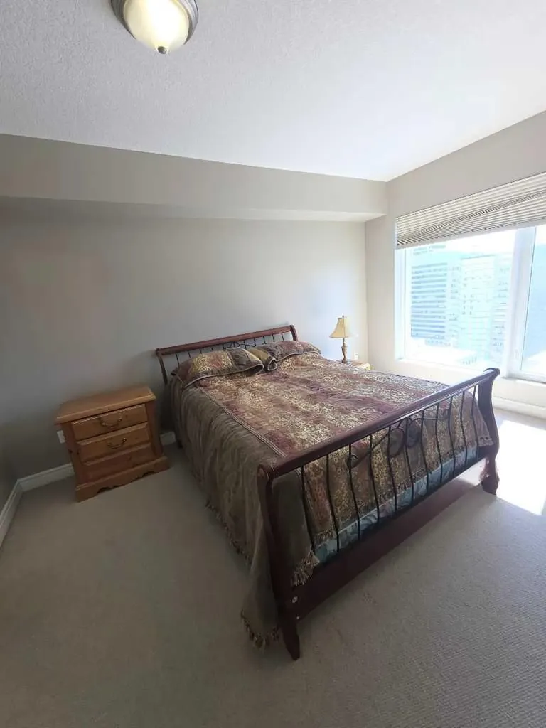 910 5 Avenue SW Calgary AB T2P 0C3