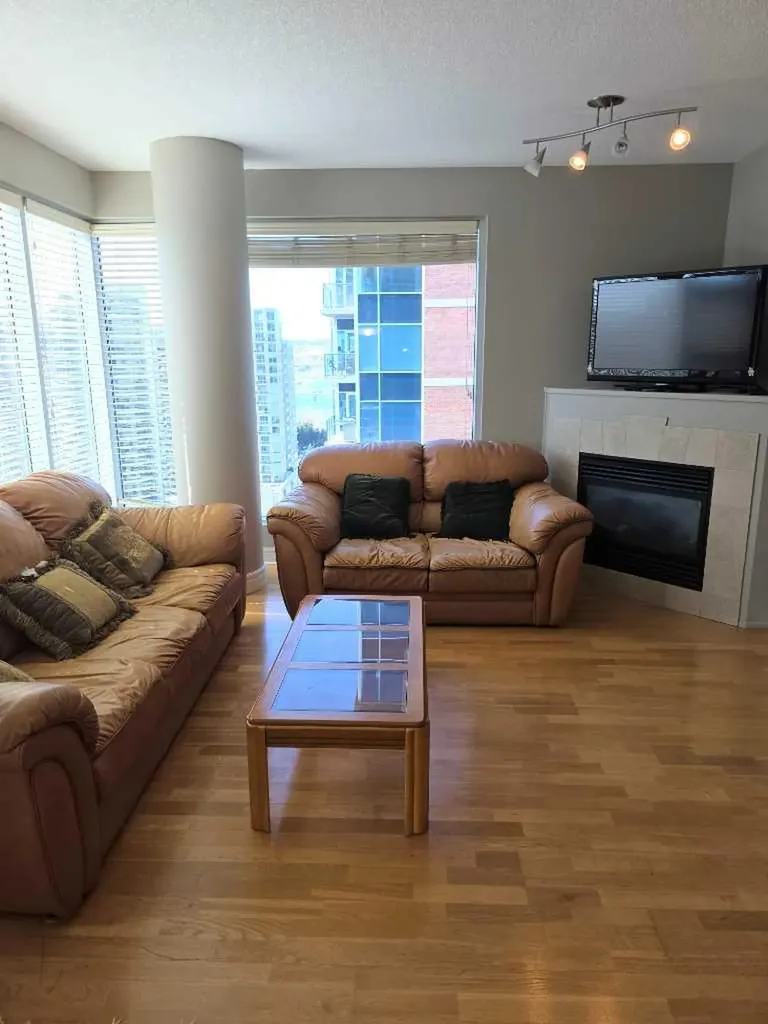 910 5 Avenue SW Calgary AB T2P 0C3