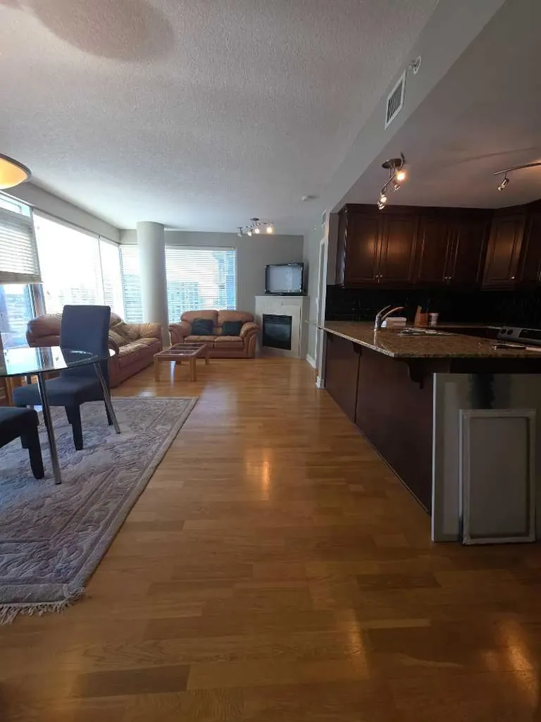 910 5 Avenue SW Calgary AB T2P 0C3