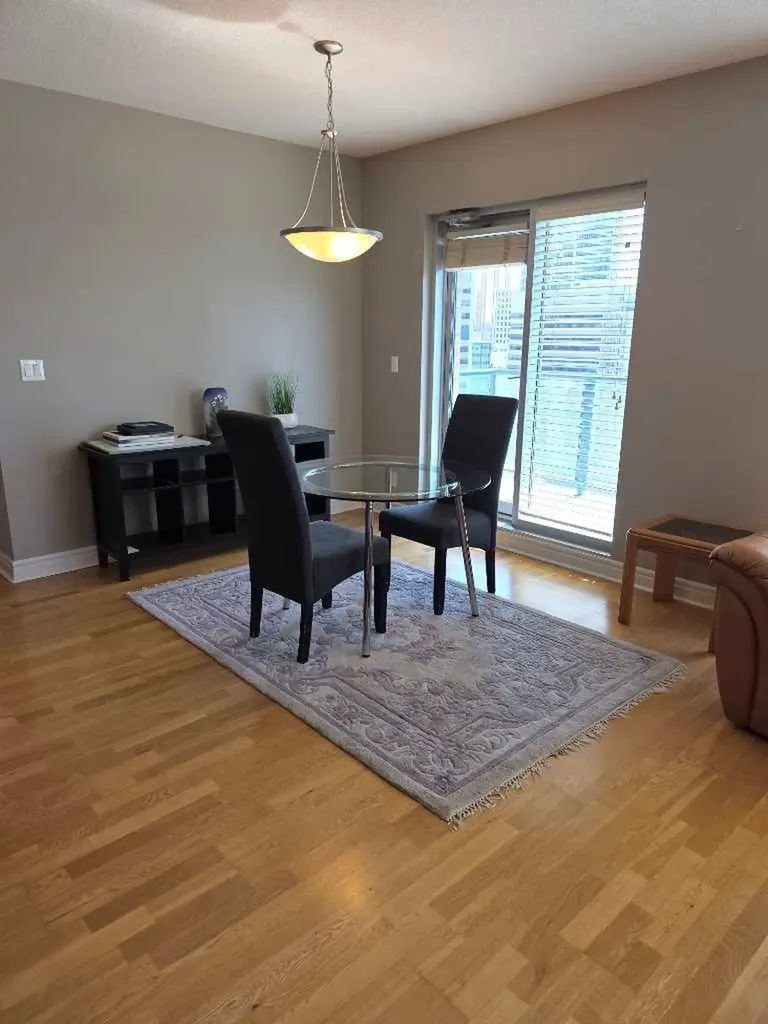 910 5 Avenue SW Calgary AB T2P 0C3