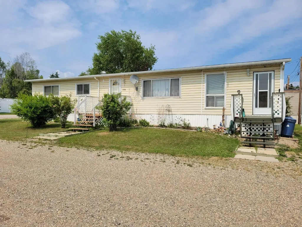 6026 13 Avenue Edson AB T7E 1N6