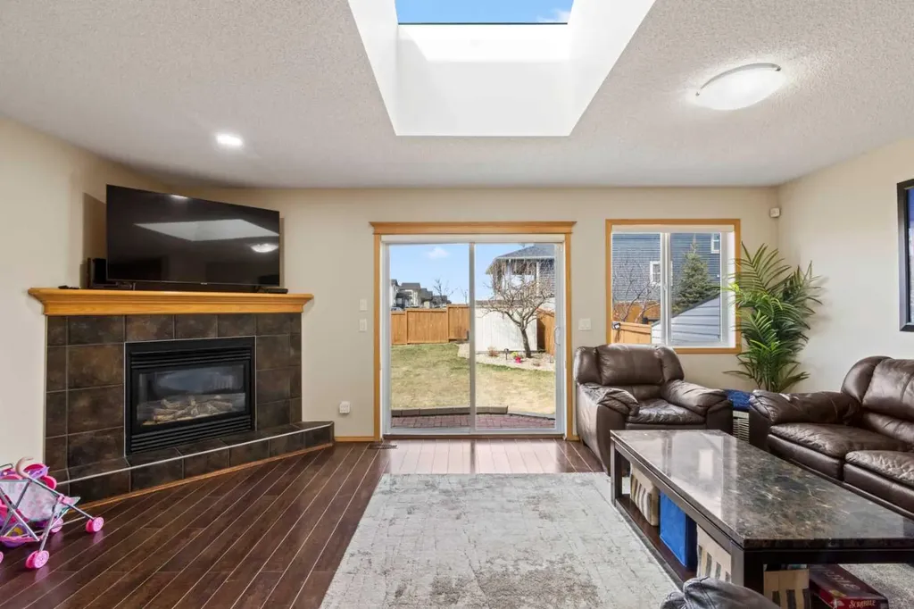 10 Taralea Bay NE Calgary AB T3J 5H1
