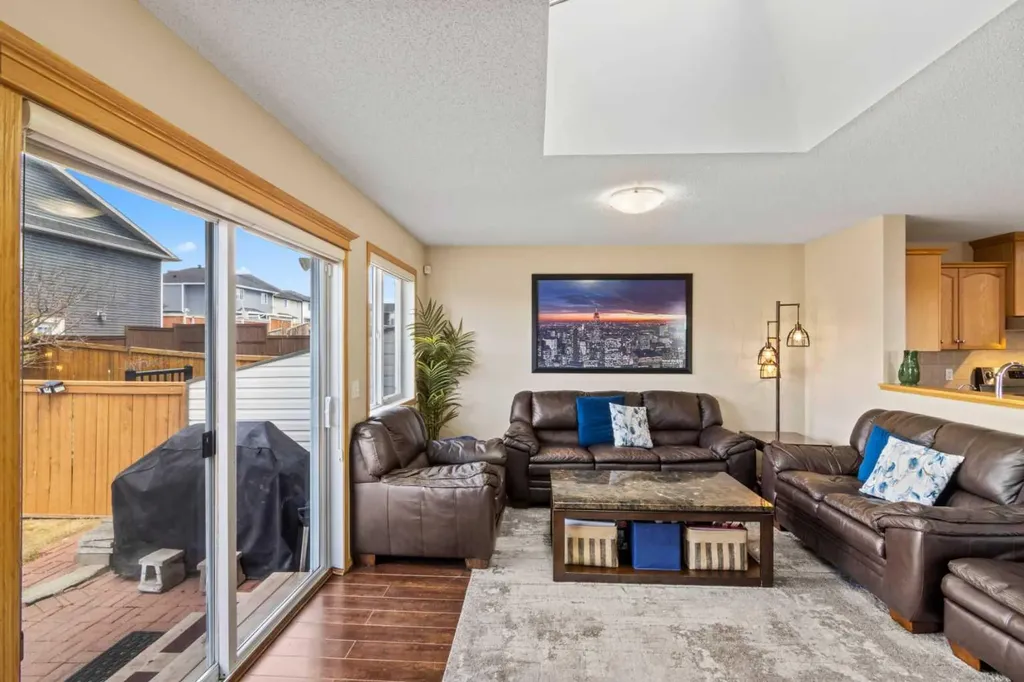 10 Taralea Bay NE Calgary AB T3J 5H1