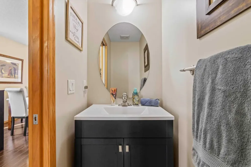 10 Taralea Bay NE Calgary AB T3J 5H1