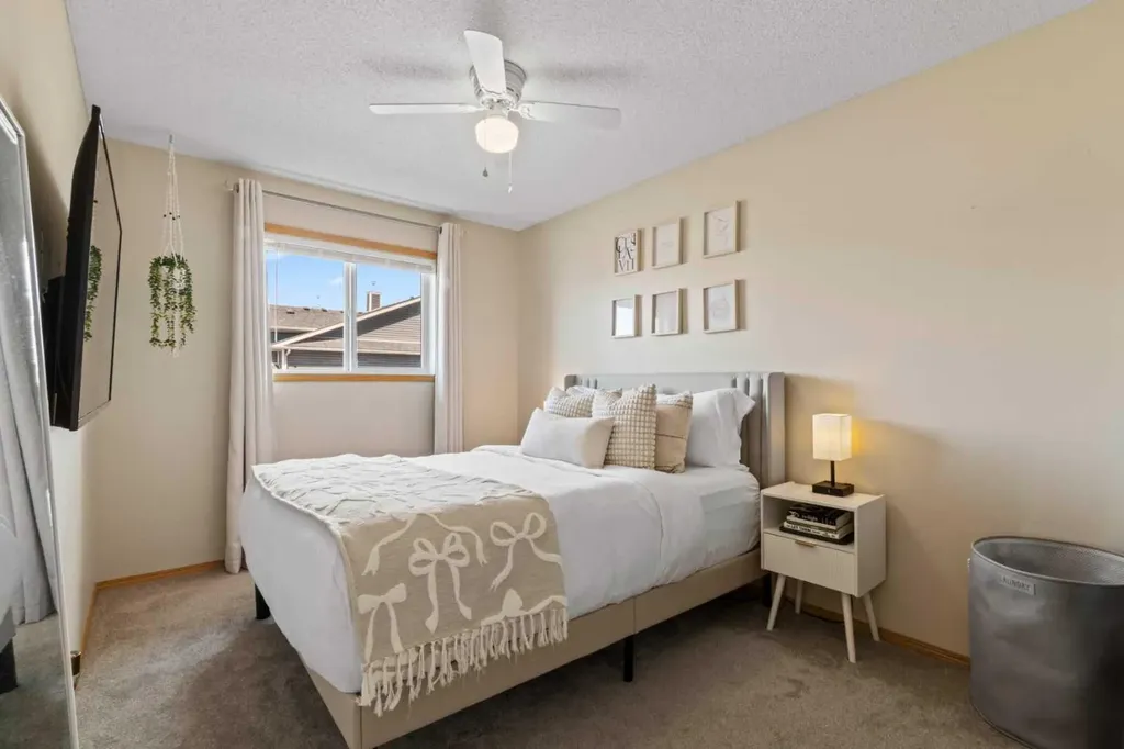 10 Taralea Bay NE Calgary AB T3J 5H1