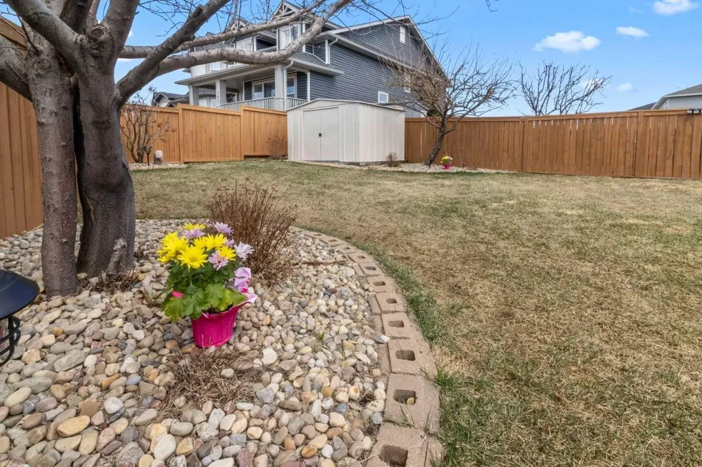 10 Taralea Bay NE Calgary AB T3J 5H1